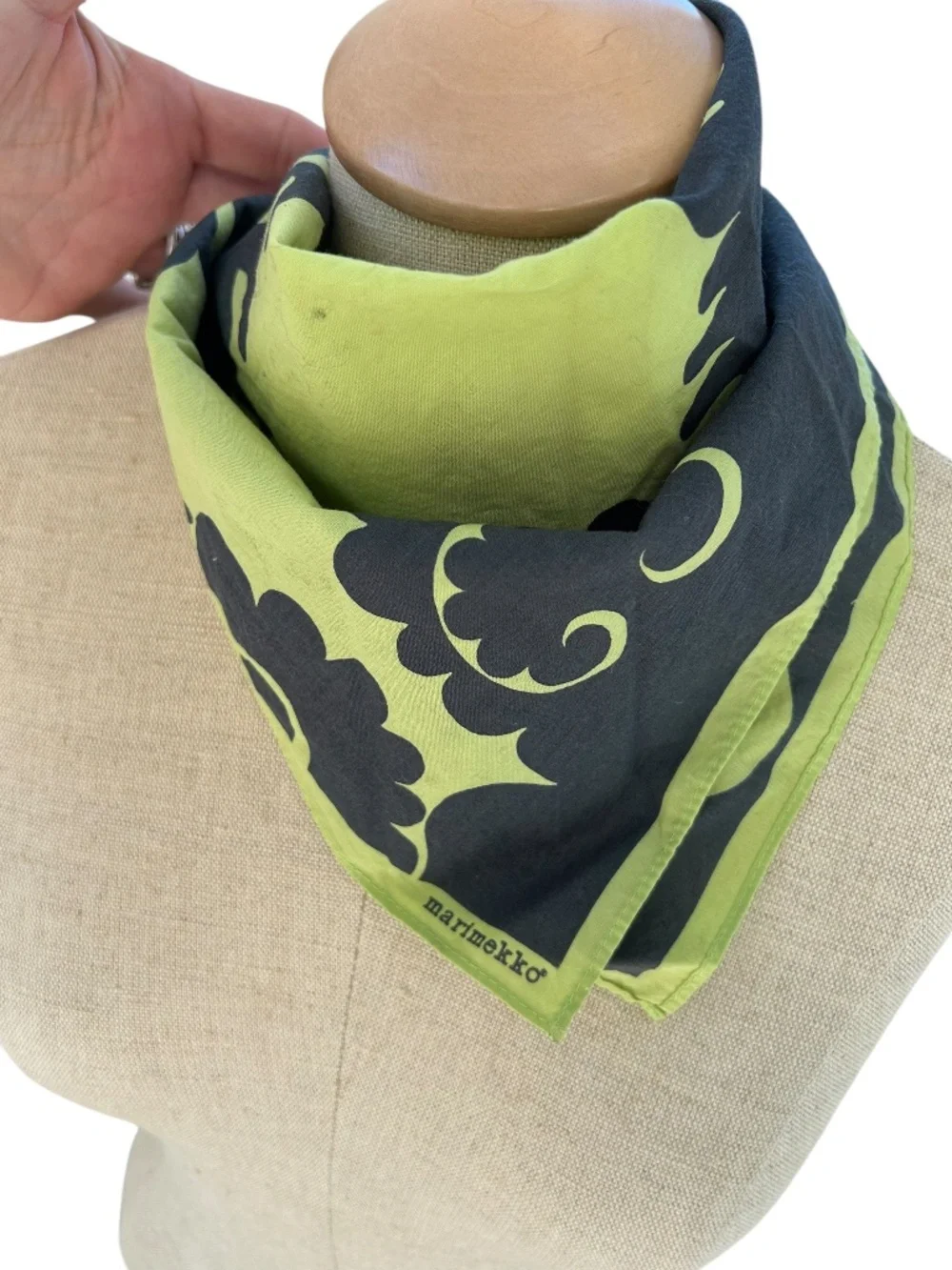 marimekko vintage 90s lime green black Samovaari cotton handkerchief scarf RARE